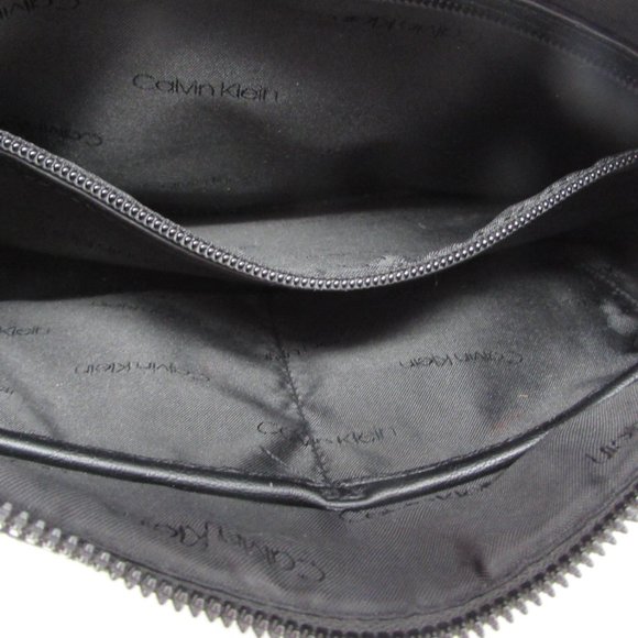 CALVIN KLEIN BLACK  STRESSED FAUX LEATHER SHOULDER / CROSSBODY BAG! - Picture 5 of 8